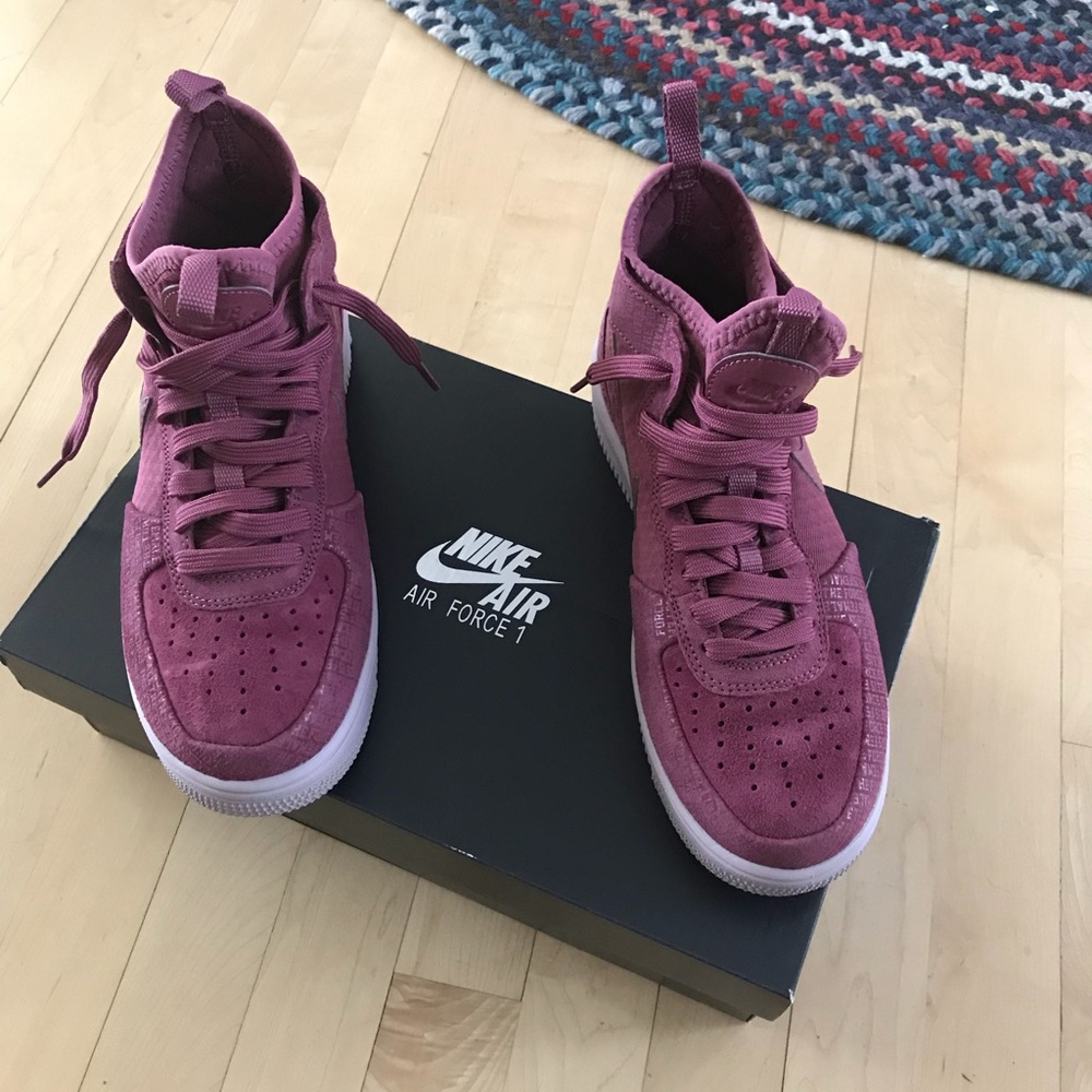 Women’s Nike W Air Force 1 Ultraforce Mid Size 6.5